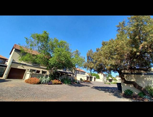 2 BEDROOM TOWNHOUSE FOR SALE IN ANNLIN